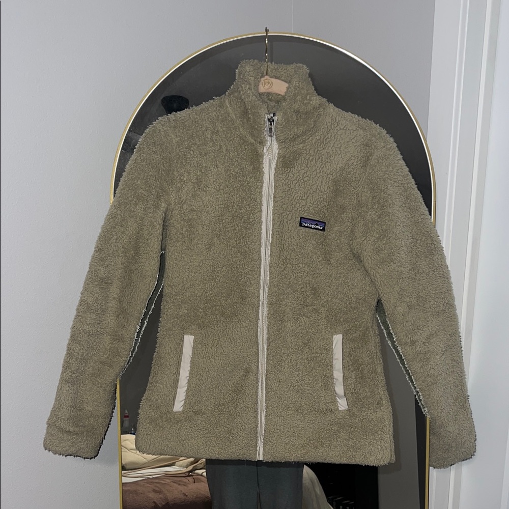 Patagonia zip up